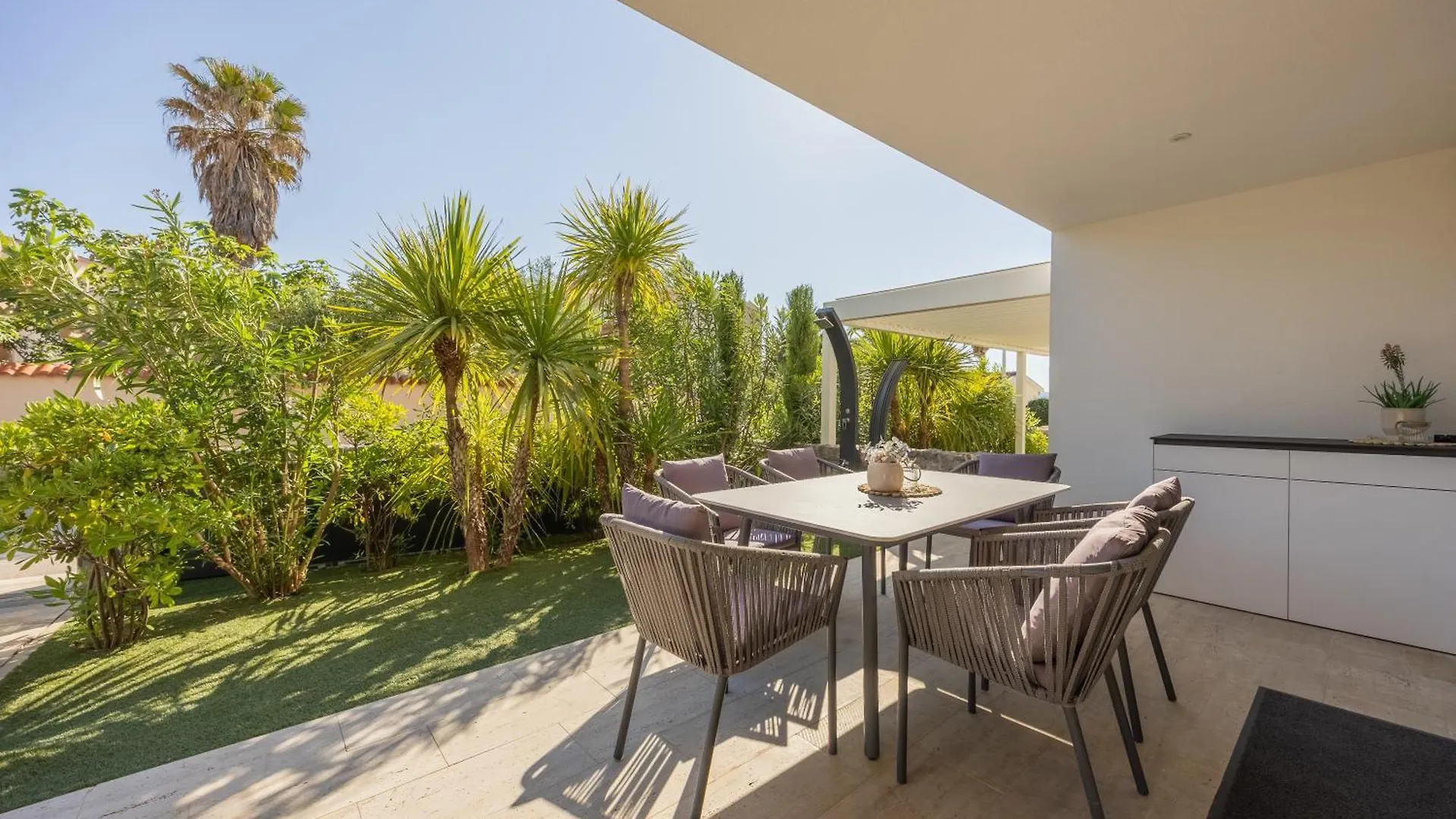 Villa Punta Dura Vir 0*,  Croatia